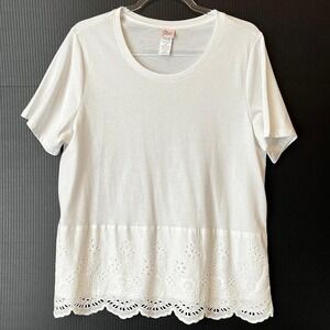 White Eyelet Hem Top Size L Short Sleeve Cotton Poly Feminine Spring Summer
